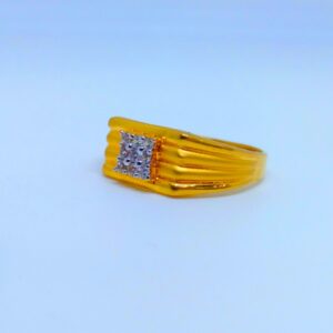 22 kt 916 hallmark  square Shape diamond fancy gents ring