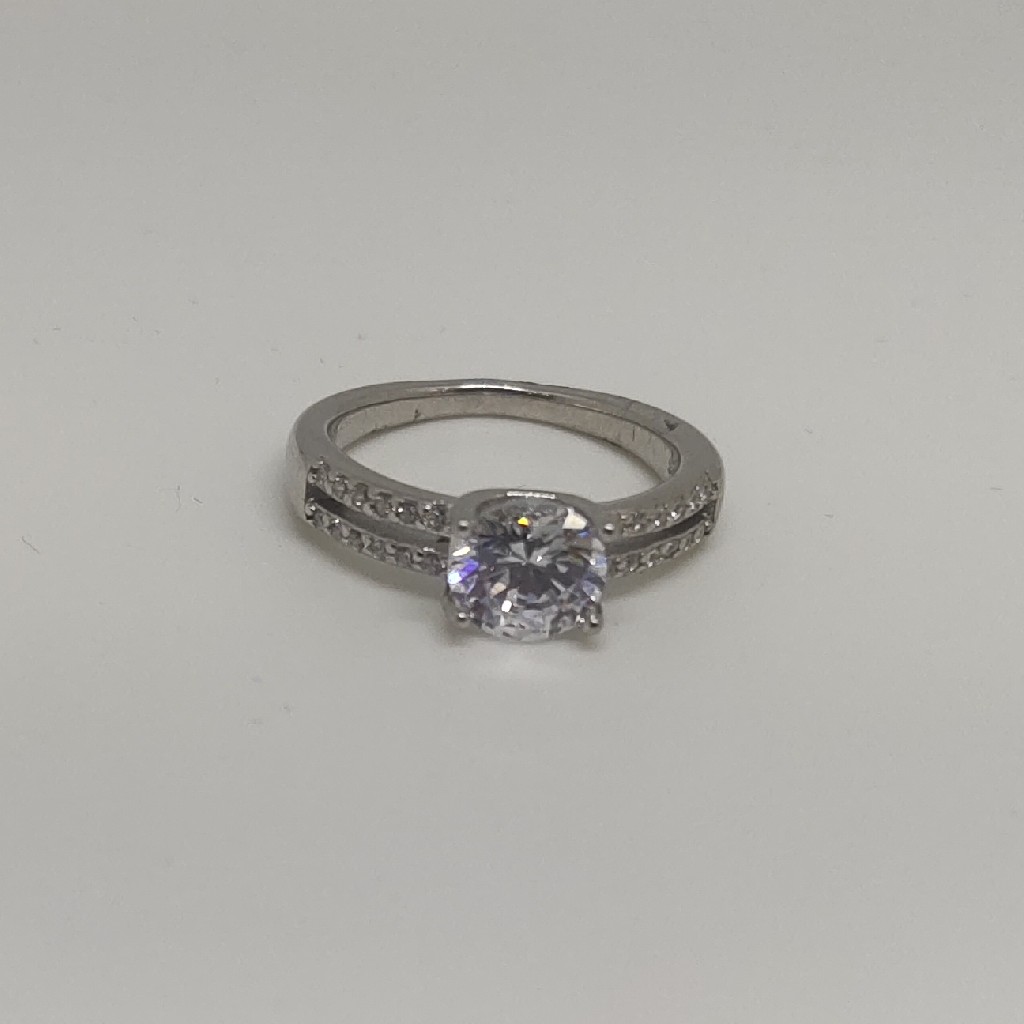 Sterling Silver 925 Single diamond Ladies Ring - Image 2
