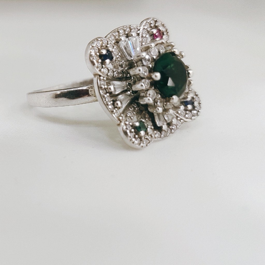 Sterling Silver 925 traditional Green Diamond Ladies Ring - Image 2