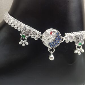 Silver Ladies Brooch Fancy Payal
