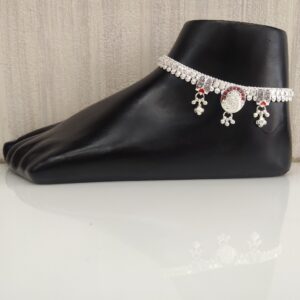 Silver Ladies Brooch Fancy Payal