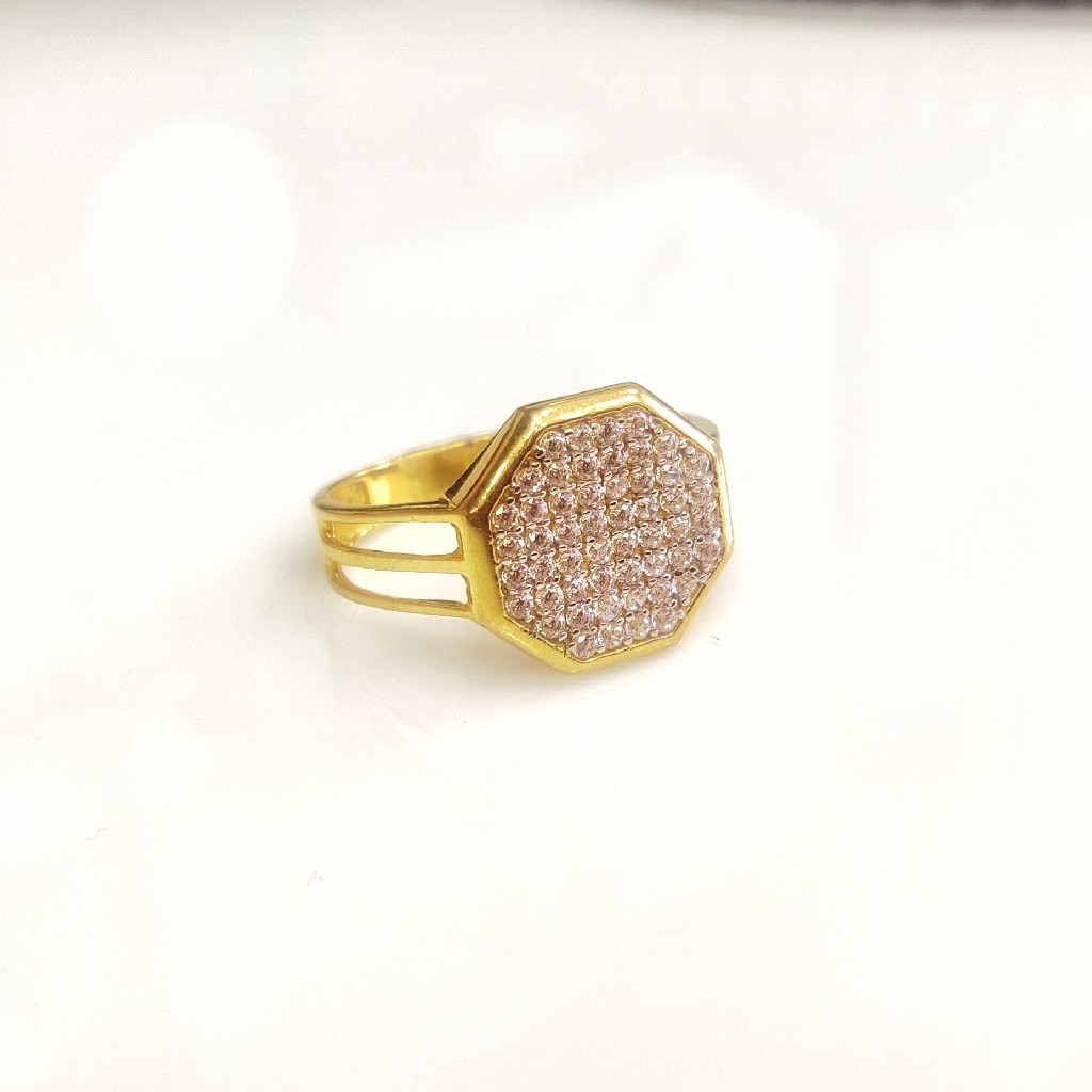 22 KT 916 Hallmark Gold Men Ring