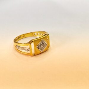 22 KT 916 Hallmark Men Ring