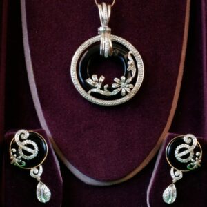 Real diamond pendant set (18k)