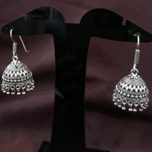 Classic Light Weight Design Artificial Earring
