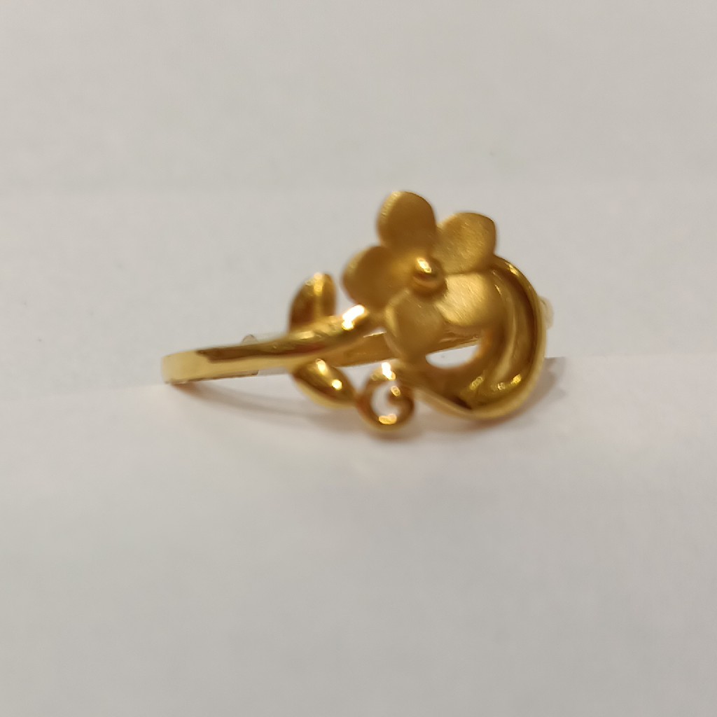 Gold Ring - Image 2