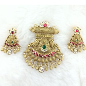 22K Gold Antique Jadtar Pendant Set