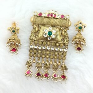 916 Gold Antique Pendant Set