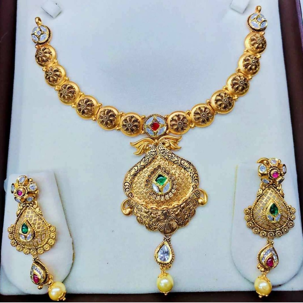 22Kt Gold Traditional Necklace Set MJ-N013