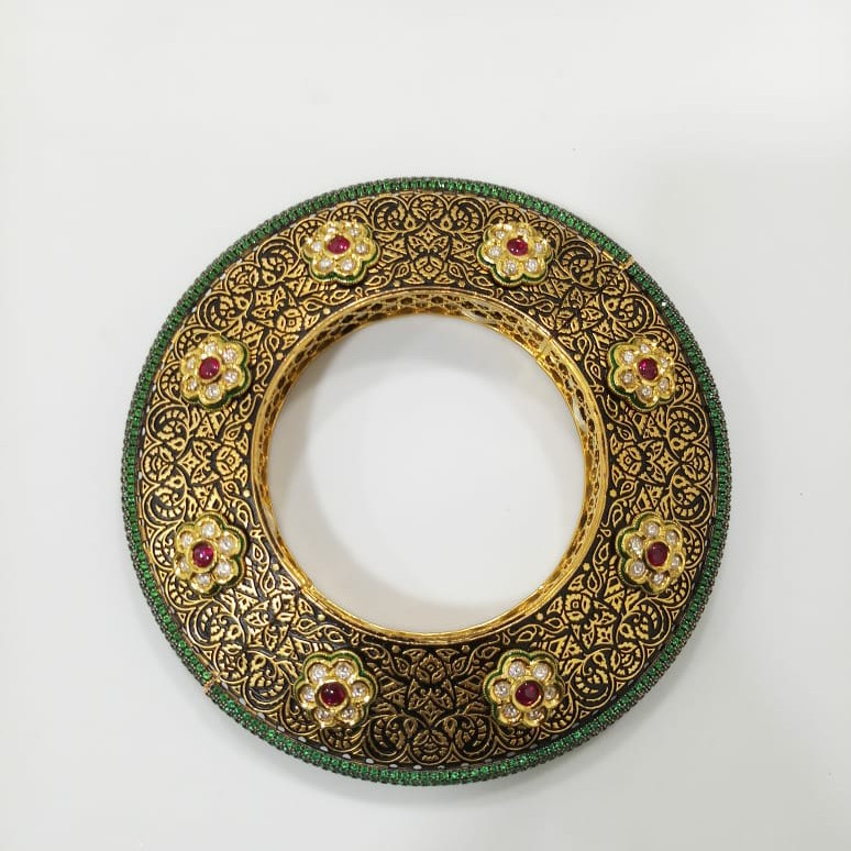 Kundan bangle