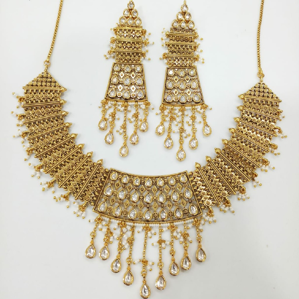 Kundan set