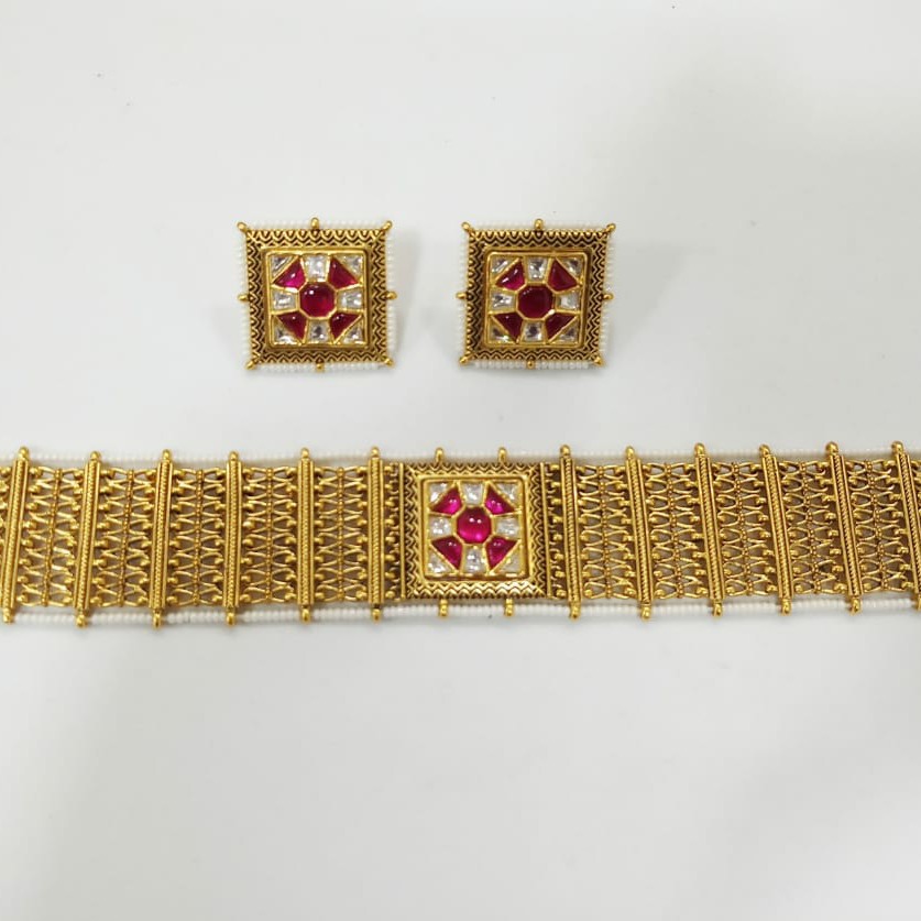Kundan set