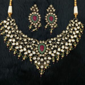 Kundan set
