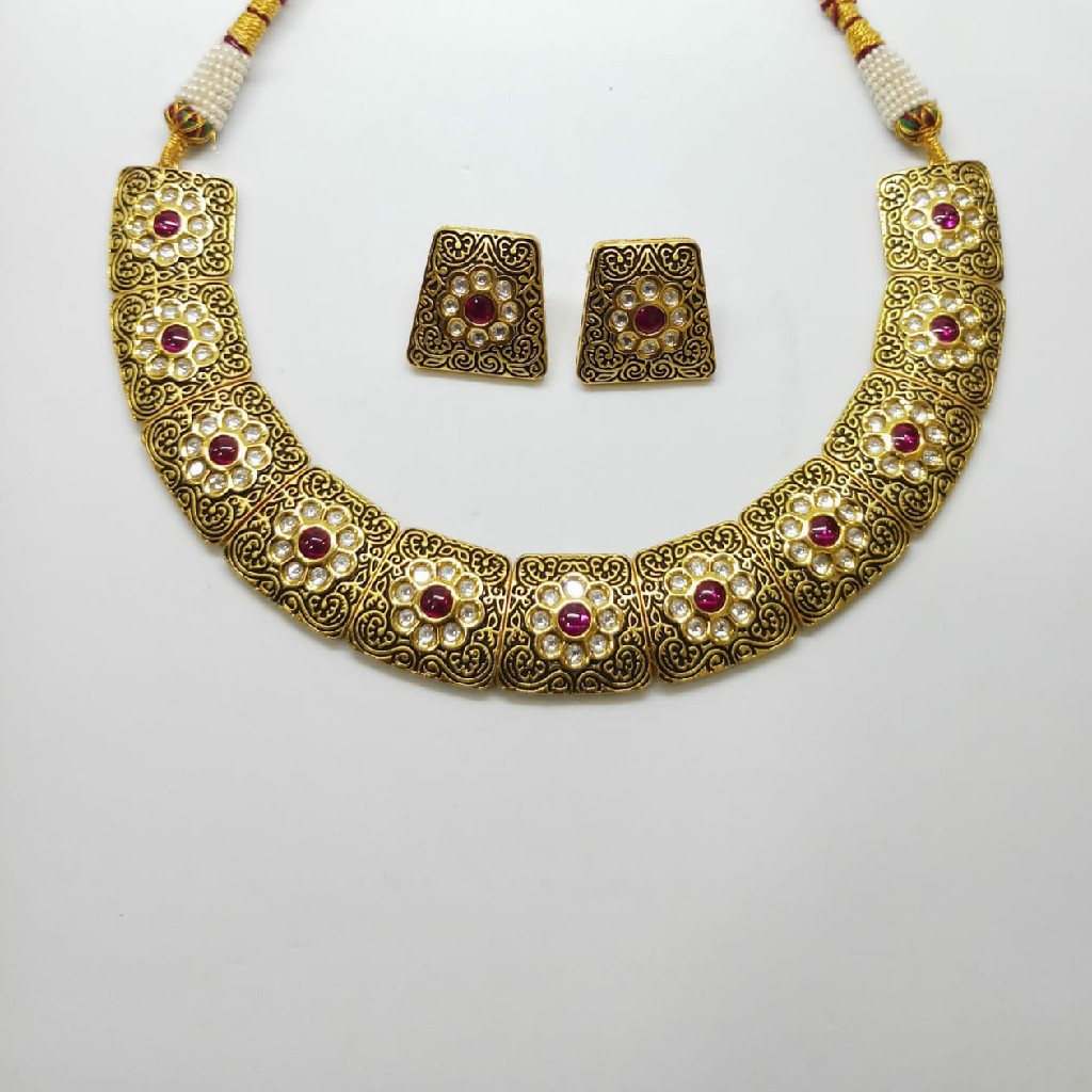 Kundan set