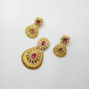 Kundan pendant set
