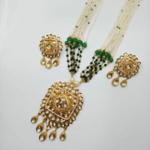 Kundan pendant set
