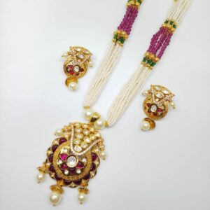 Kundan pendant set