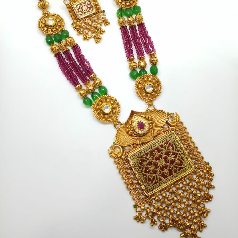 gold forming pendant set