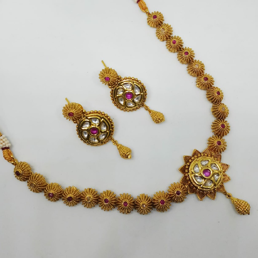 Gold forming set