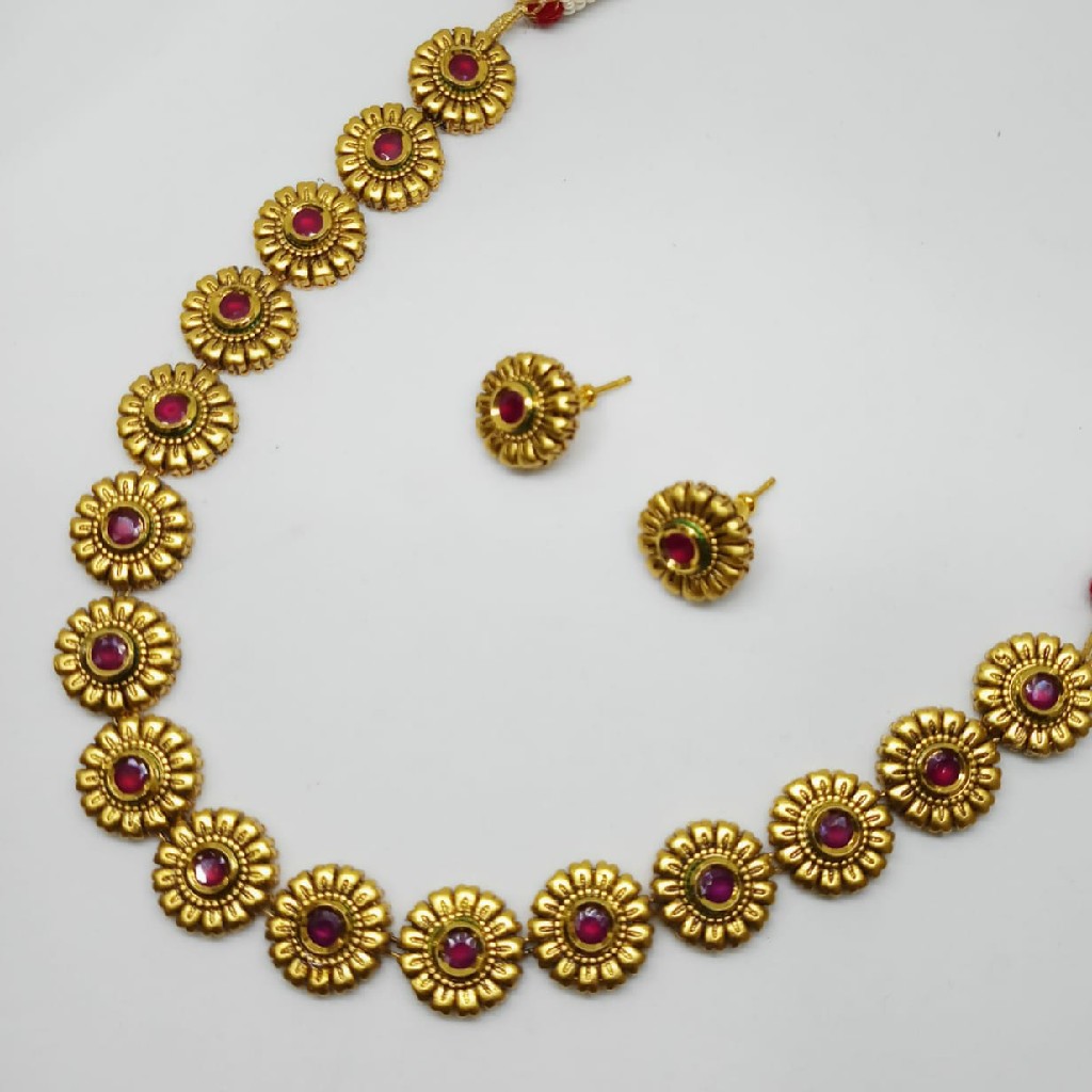Kundan set