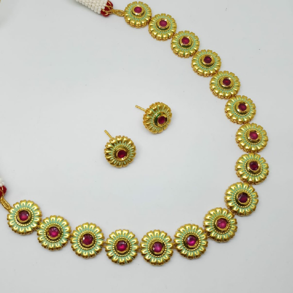 Kundan set