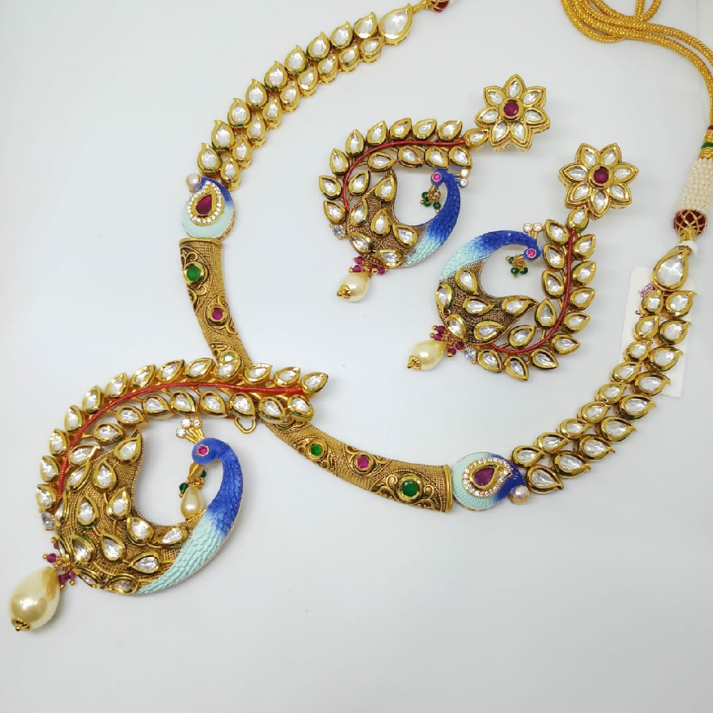 Kundan necklace set