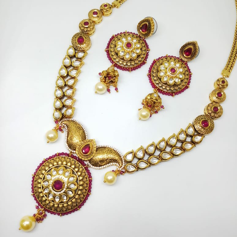Kundan necklace set
