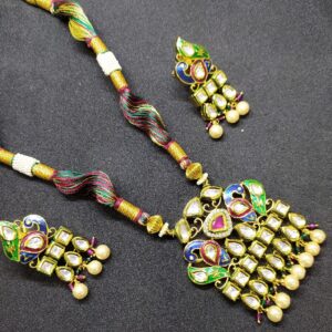 Kundan pendant set
