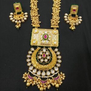 Kundan pendant set
