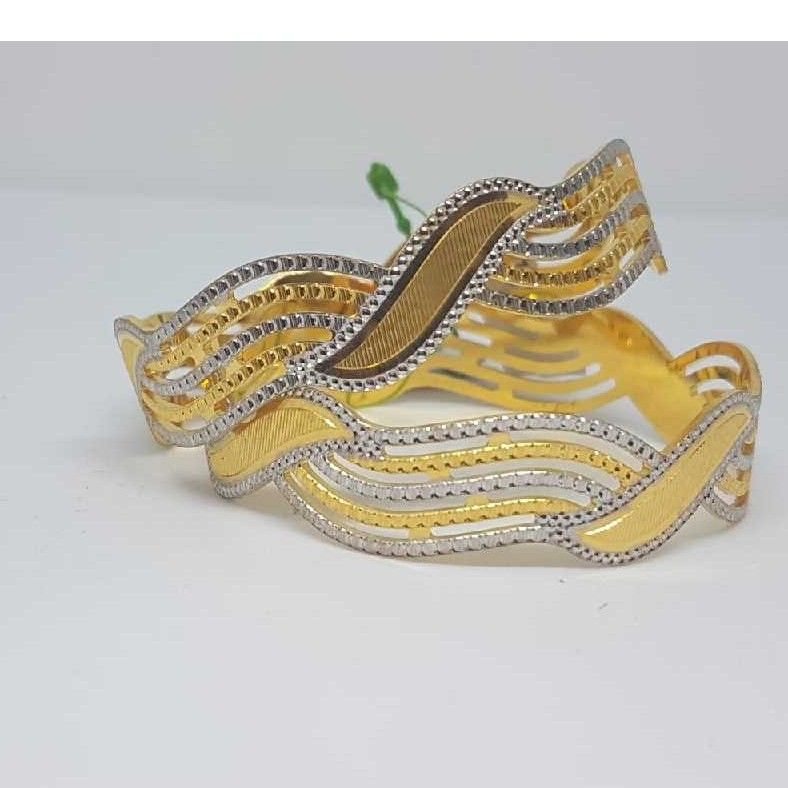 Ladies bangle