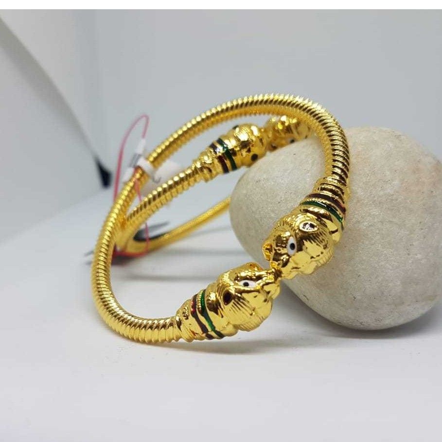 Ladish  bangle