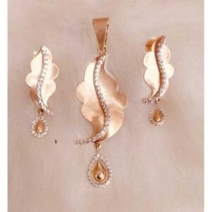 18kt rose gold fancy pendant set