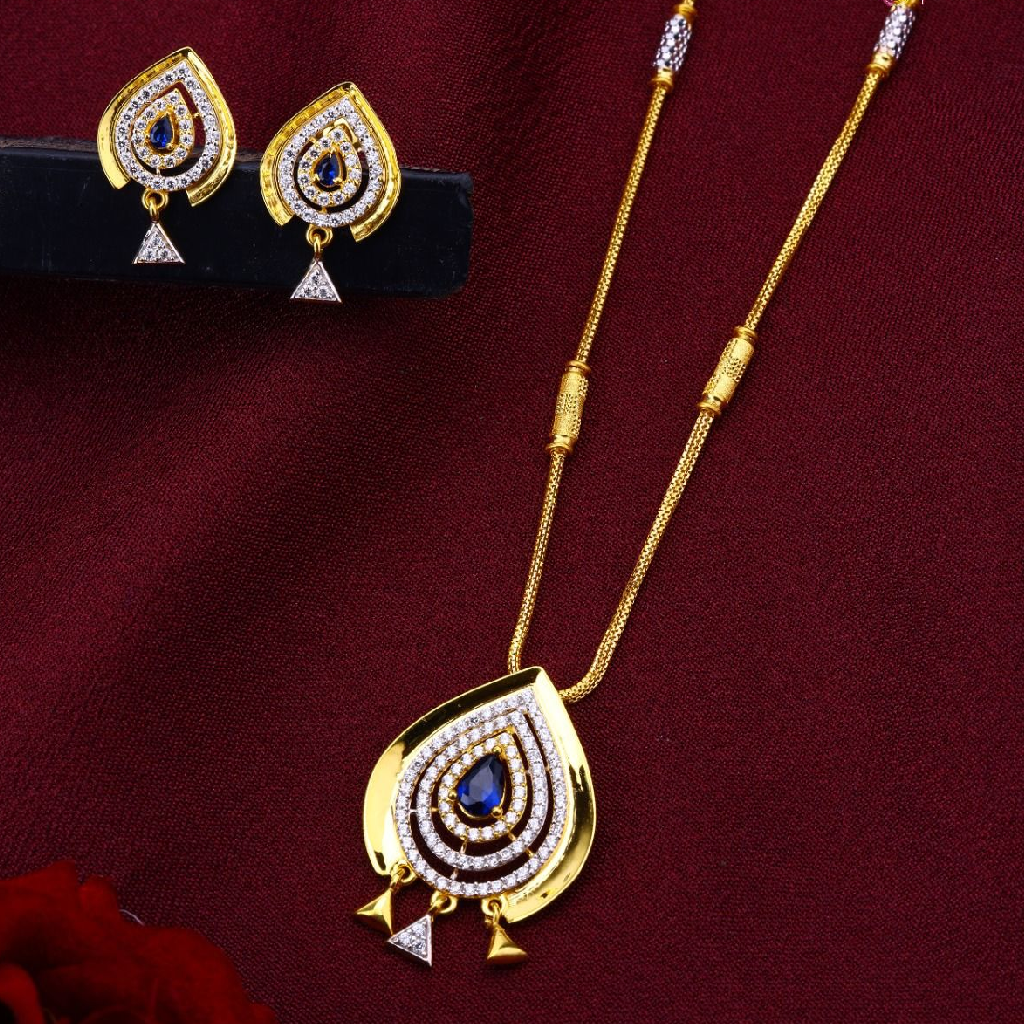 Gold New Design Ladies Pendant Set