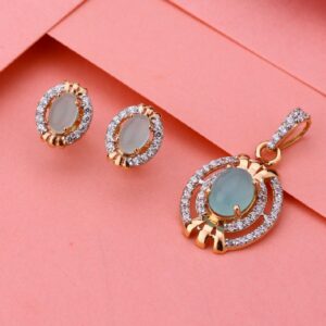 Fancy Latest Design Gold Ladies Pendant Set