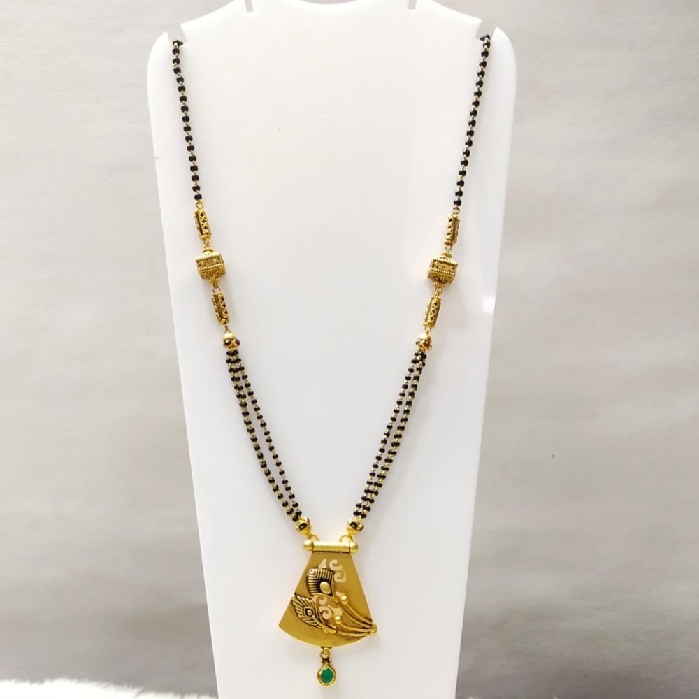 22 carat gold ladies mangalsutra RH-LM817