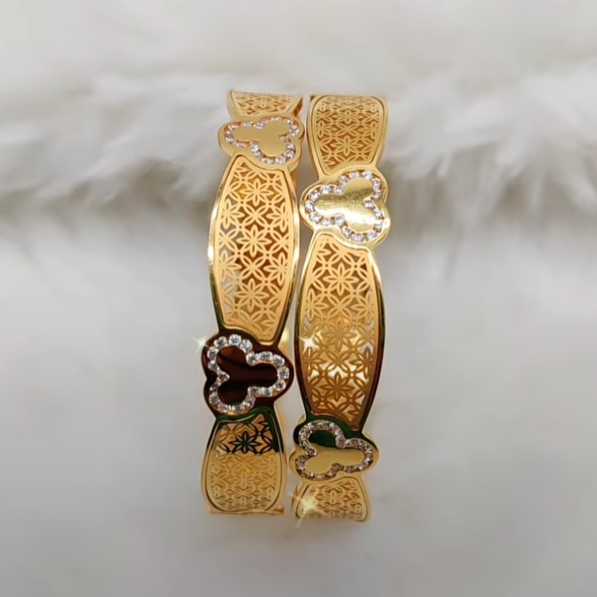 22 carat gold ladies bangles RH-LB104