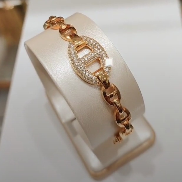 20 carat rose gold ladies bracelet RH-LB103