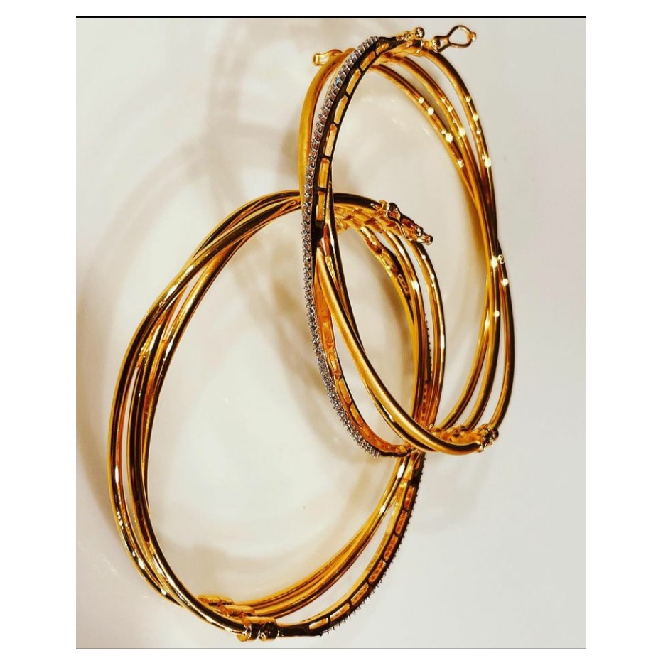 22 carat gold contemporary ladies bangles rh-lb917