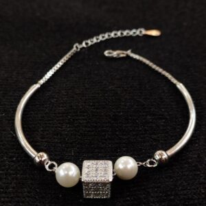 92.5 silver with classical moti ladies bracelet rh-lb856