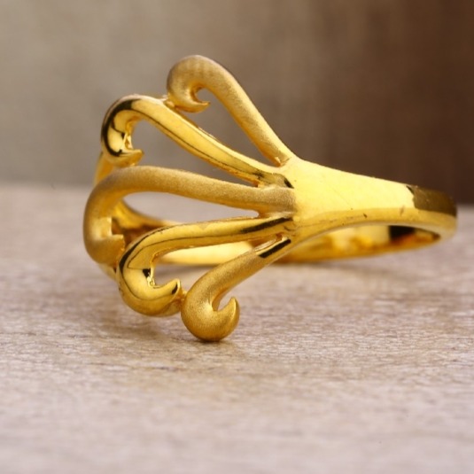 22 carat gold stylish ladies  rings RH-LR261