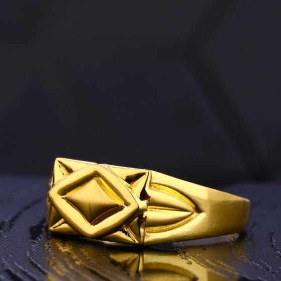22 carat gold fancy plain gents rings RH-GR498
