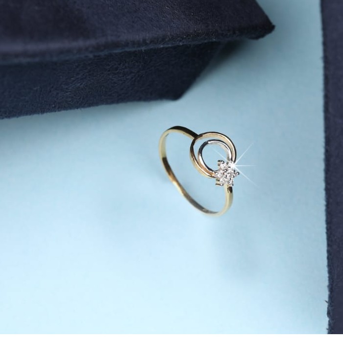 18 carat rose gold antique ladies rings RH-LR362