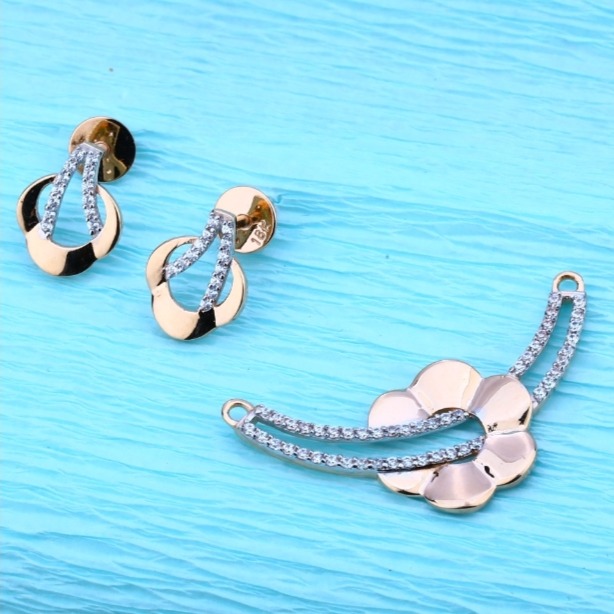 18 carat rose gold traditional pendants set RH-PS338