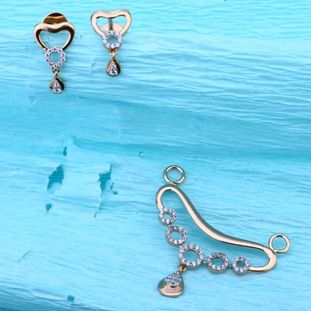 18 carat rose god stylish ladies pendants set RH-PS333