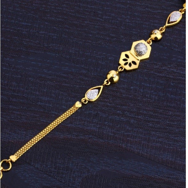 22 carat gold fancy ladies bracelet RH-LB905