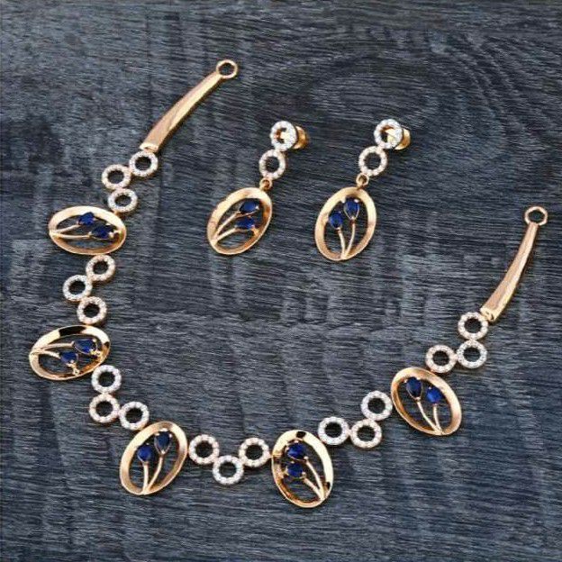 18 Carat Rose Gold Antique Ladies Necklace Set RH-LN696