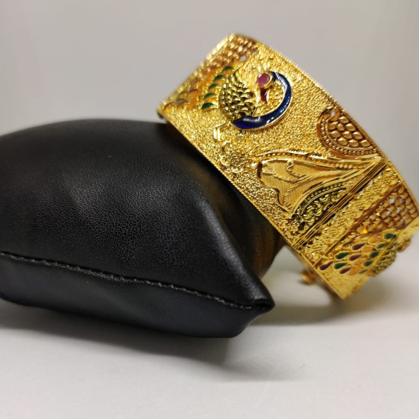 22 carat gold ladies single bangle RH-GB619