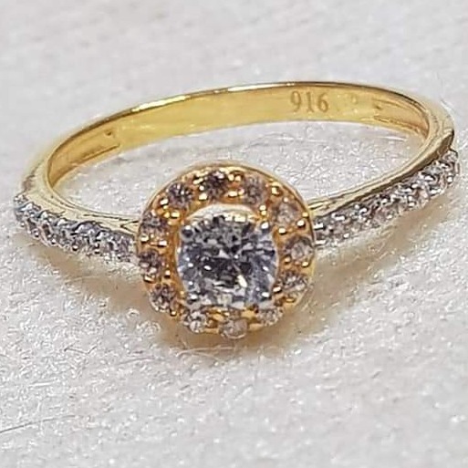 22 carat gold ladies diamond ring RH-GR332