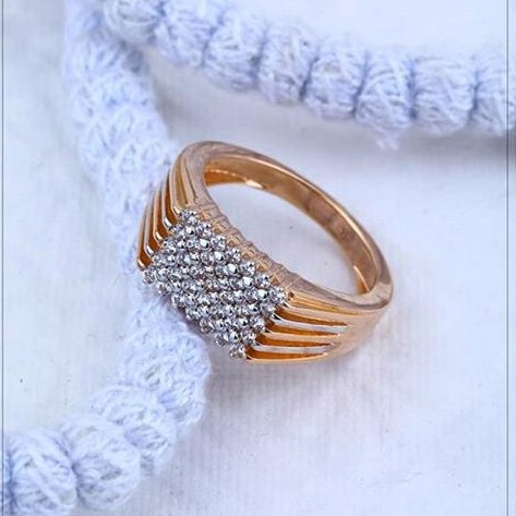 18Kt Rose gold Premium Gents Ring RH-GR58