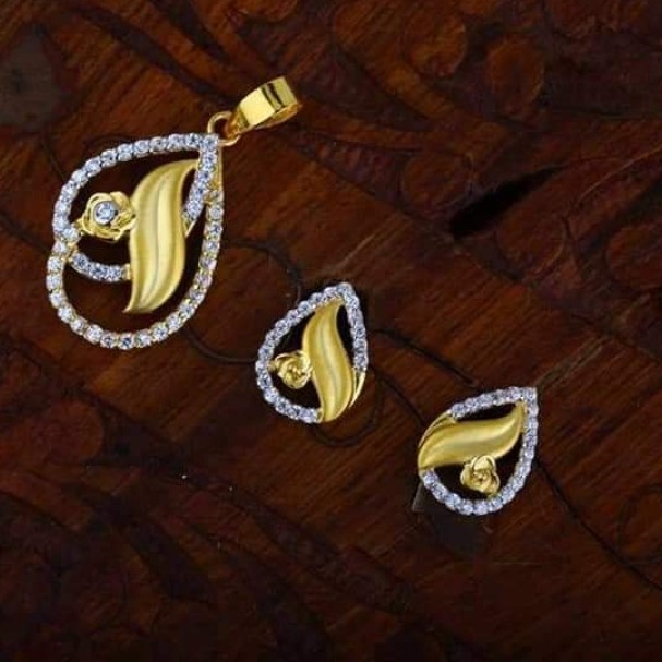 916 gold Cz chain pendantset RH_pset57